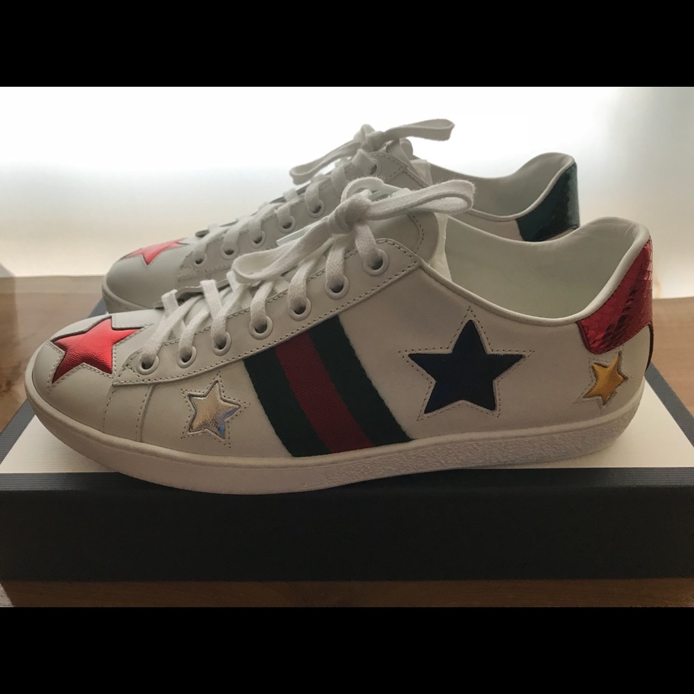 GUCCI Calfskin Ayers Embroided Ace Stars Sneakers